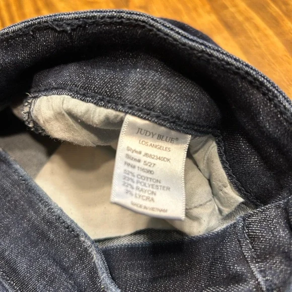 Judy Blue Skinny Blue Jeans Raw Edge Size 27/5 - Picture 7 of 8